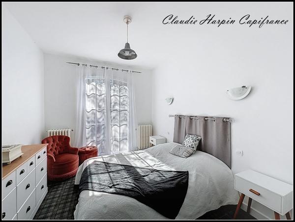 Maison à vendre 8 pièces (79) CHATILLON-SUR-THOUET - 219 m² hab 4 à 6 ch - terrain environ 2500 m²