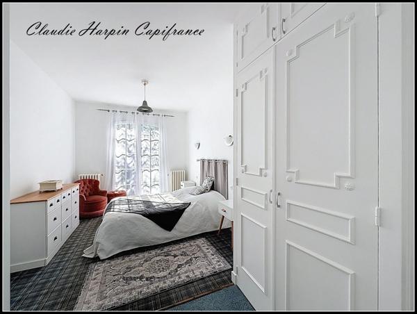 Maison à vendre 8 pièces (79) CHATILLON-SUR-THOUET - 219 m² hab 4 à 6 ch - terrain environ 2500 m²