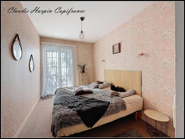 Maison à vendre 8 pièces (79) CHATILLON-SUR-THOUET - 219 m² hab 4 à 6 ch - terrain environ 2500 m²