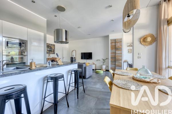 Appartement à vendre 3 pièces 66 m² Sanary-sur-Mer