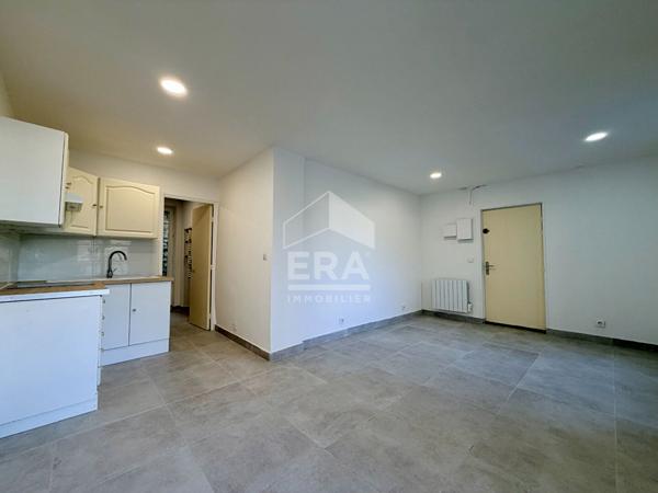 Studio 26 m² entièrement rénové - Résidence années 1930 sécurisée - Double exposition Est/Ouest