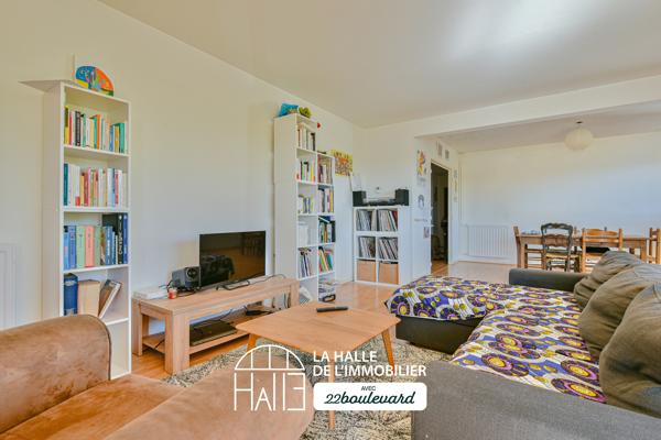 Appartement
         5 pièces
        - 112 m² 194 900 € *