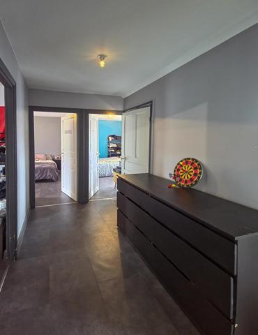 Immeuble mixte centre-bourg – murs commerciaux + logement