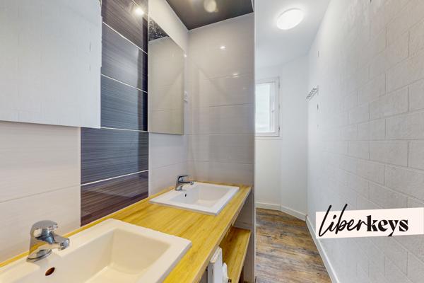 Appartement 4 chambres avec balcon 