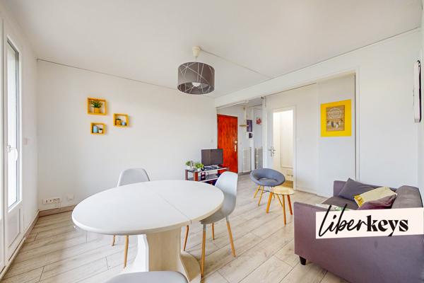 Appartement 4 chambres avec balcon 