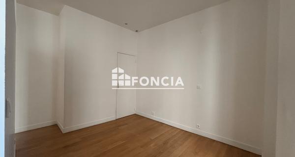 Location Studio 31.05 m² - Paris 75009
