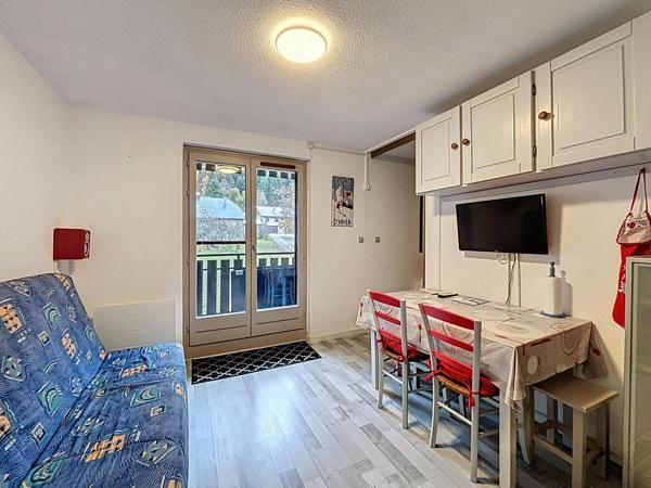 STUDIO REFAIT A NEUF