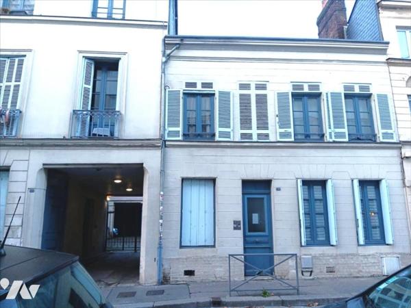 ROUEN PLACE HENRI IV APPARTEMENT F2 AVEC PARKING EN PARFAIT ETAT
