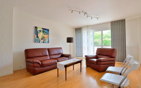 Appartement à vendre    3 pièces • 77 m2 Chambourcy