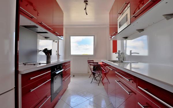 Appartement à vendre    3 pièces • 77 m2 Chambourcy