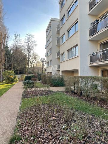 Appartement Saint Germain En Laye 3 pièce(s) 68.02 m2 €620 000 ** - Référence 17662