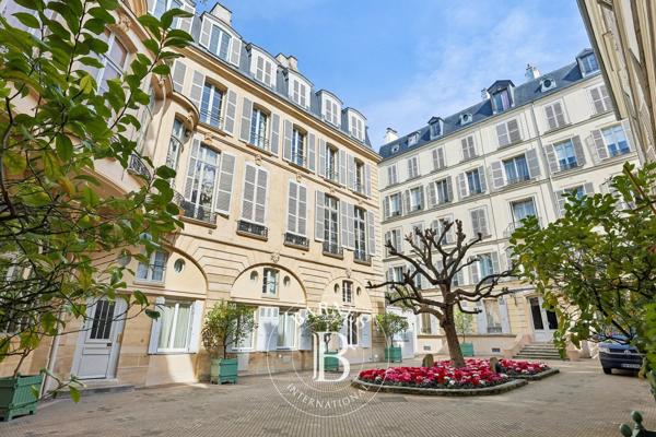 Paris 7ème, Appartement  30 m² à vendre