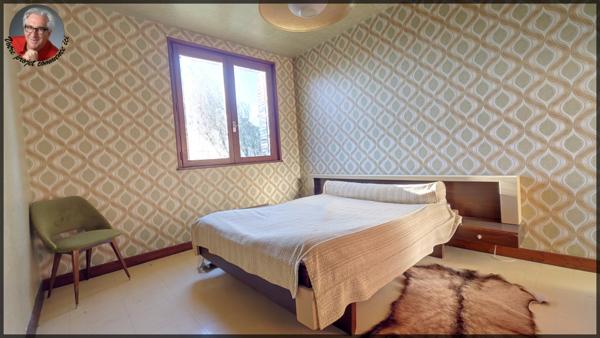 Vernoux-en-Vivarais (07240) Maison familiale avec terrain à deux pas du centre de Vernoux-en-Vivarais