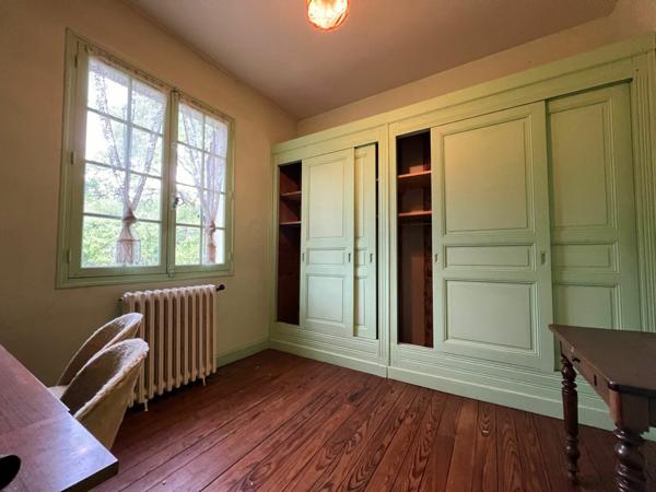 Maison à vendre    6 pièces • 181 m2 Losse