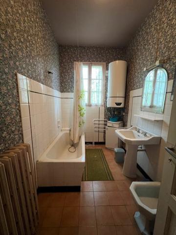 Maison à vendre    6 pièces • 181 m2 Losse