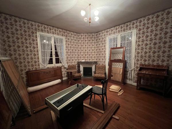 Maison à vendre    6 pièces • 181 m2 Losse