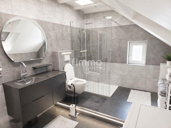 Maison 186,37 m2 T6/7 avec véranda