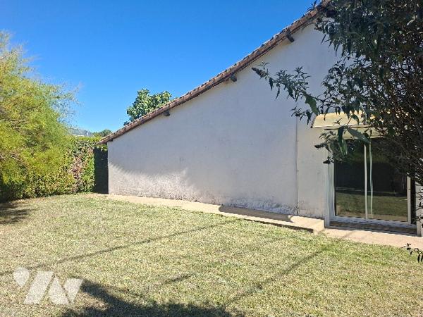 Maison de Plain Pied proche de RUFFEC