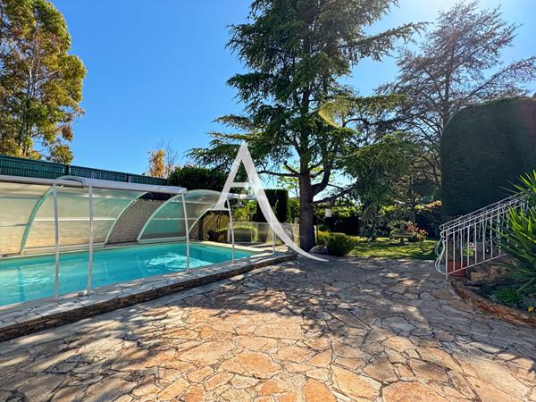 À vendre Villa T4 avec chambres de plain-pied, à deux pas des écoles et commerces 13190 Allauch