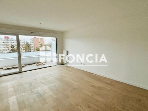 Location Appartement 3 pièces 63.18 m² - AVENUE DE BOLLAERT Lens 62300