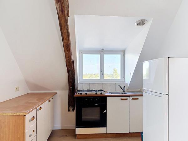 A Louer - APPARTEMENT NON MEUBLE - BECON LES GRANITS
