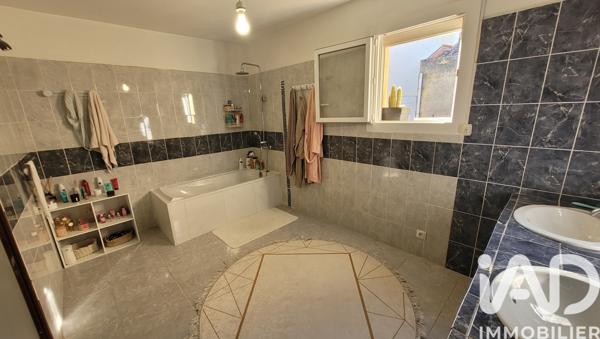 Appartement à vendre 4 pièces 132 m² Morières-lès-Avignon