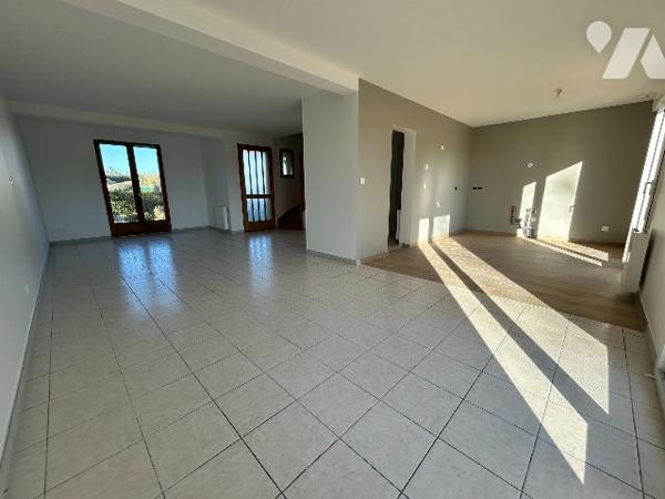 BELLE MAISON DANS LE CENTRE D'AGON COUTAINVILLE