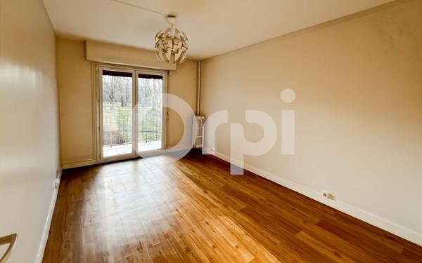 Appartement à vendre    5 pièces • 110,60 m2 Senlis