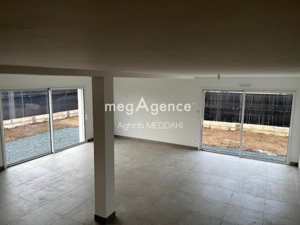 Maison à ECHILLAIS, 17620 - 5 pièces 153m²