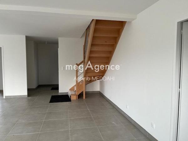 Maison à ECHILLAIS, 17620 - 5 pièces 153m²