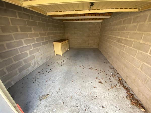 Garage de 15m² à acheter 20000 € à Amiens Amiens (80090)