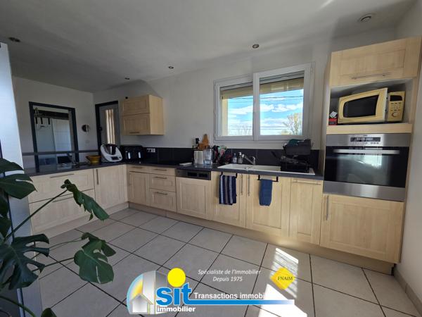Maison rénovée 124 m² – 4 chambres – Sous-sol complet – Piscine – Sablons