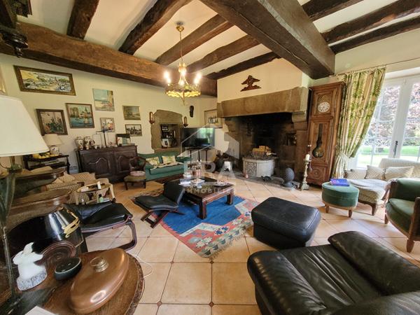 Ancienne ferme rénovée avec dépendances centre ville DOL DE BRETAGNE