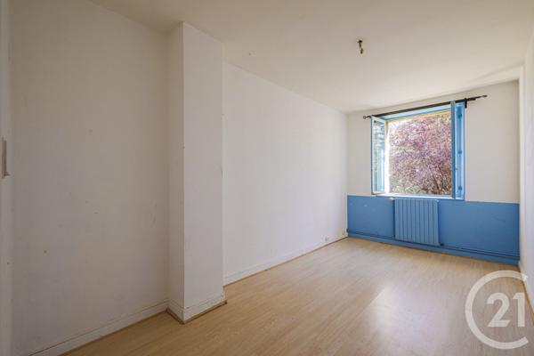 Maison à vendre  18 pièces - 349 m2 CLAIX - 38