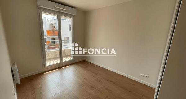 Location Appartement 2 pièces 47.99 m² - Paris 75015