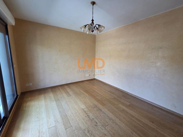 Proche mer T2 avec terrasse et garage