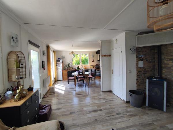 Maison 3 chambres plus bureau, 2 salles d'eaux
