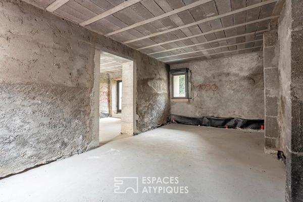 La Tour De Salvagny , plateau en rez de jardin à repenser