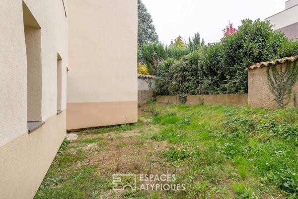 La Tour De Salvagny , plateau en rez de jardin à repenser