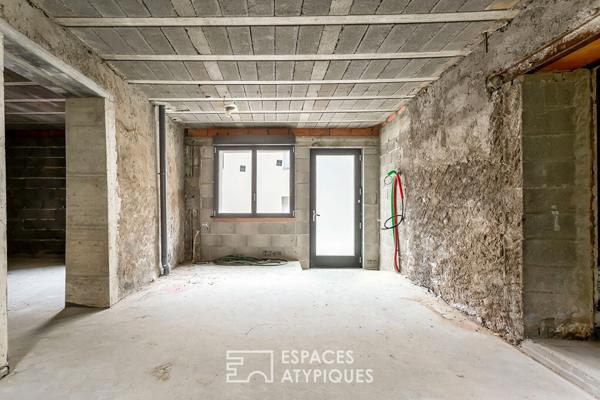 La Tour De Salvagny , plateau en rez de jardin à repenser