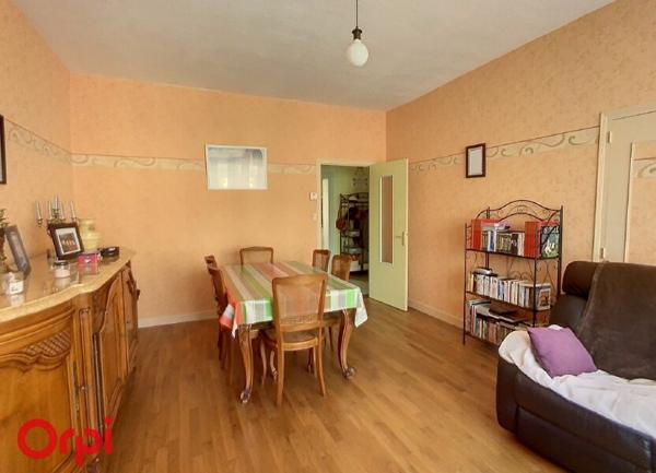 Maison à vendre    4 pièces •  Montmarault