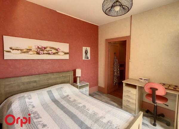 Maison à vendre    4 pièces •  Montmarault