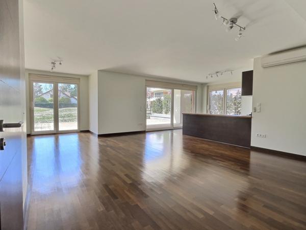 Divonne-les-Bains (01220) Appartement avec terrasse 2 chambres à Divonne-Les-Bains - Proximité centre