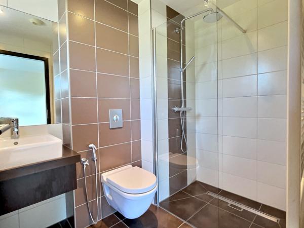 Divonne-les-Bains (01220) Appartement avec terrasse 2 chambres à Divonne-Les-Bains - Proximité centre