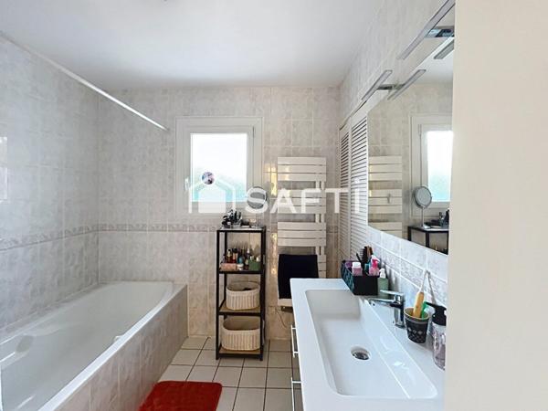 Maison familiale 5 chambres proche commodités