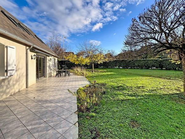 Maison familiale 5 chambres proche commodités