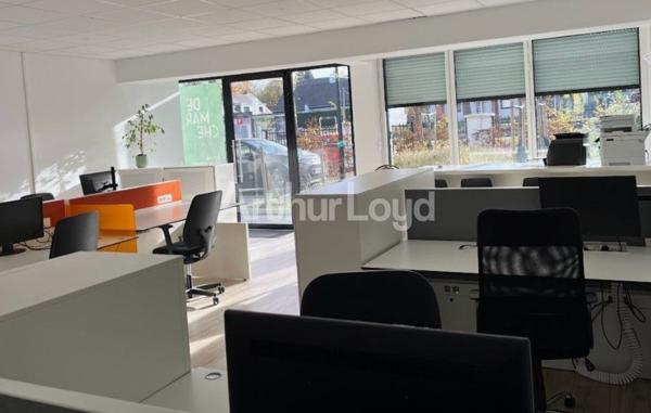 Bureaux à louer à La Madeleine - Espace lumineux et accessible avec parkings
