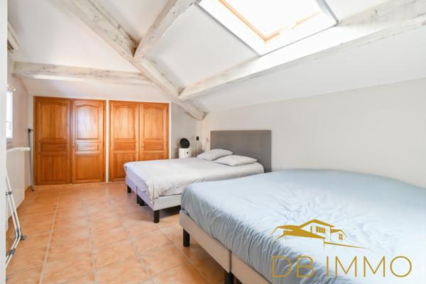 Maison familiale 168 m² avec piscine et grand jardin, à pied du centre de Châteauneuf-de-Gadagne