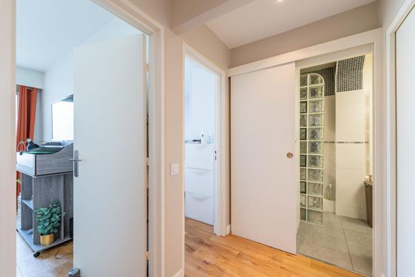 Dernier étage - 3 pièces en Parfait état avec terrasse