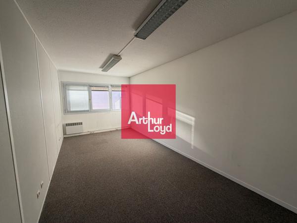 Bureaux à louer à Saint Martin d'Hères modernes lumineux et accès transports